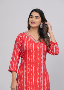 Women Rayon Red Printed <b>Kurti</b> Ethnic Casual Wear <b>Kurti</b> - Product Image 6