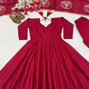 Ensemble Anarkali Palazzo en soie romaine lourde avec dupatta brodée en soie Chanderi et doublure intérieure en micro-coton – Collection de tenues de soirée de créateur - Product Image 5