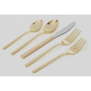 Cubiertos de boda de acero inoxidable de lujo con chapado en plata Juego de cuchillo y tenedor con mango giratorio de madera ecológico - Product Image 2