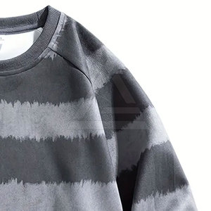 Sweat-shirt pour homme en coton mélangé, style épaules tombantes, idéal pour le streetwear urbain et un look décontracté. - Product Image 2