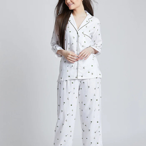 Ensemble de pyjama et chemise de nuit élégante pour femmes, 100% coton respirant, manches longues, motif uni, design personnalisé - Product Image 1