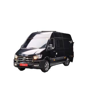 Hyundai Solati de 15 Plazas, Modelo Octubre 2023, 7,019 km, Diésel, Caja de Cambios Automática, Volante a la Izquierda, con Cámara Trasera - Product Image 1