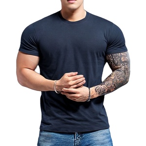 Camiseta de manga corta negra ajustada para hombre, cuello redondo, informal, básica, lisa - Product Image 1