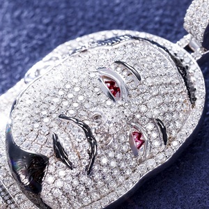 Pendentif tendance hip-hop 3D V Vendetta en moissanite VVS personnalisée Bereal, plaqué rhodium certifié, pour hommes - Product Image 3