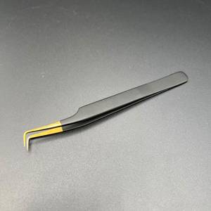 Pince à cils en acier inoxydable noir mat bicolore en forme de L à 90 degrés pour volume, OEM - Product Image 5