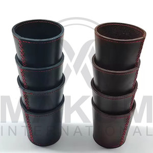 Gobelet à dés de luxe en cuir/PU durable, écologique, fait main et personnalisé avec logo sur mesure - Product Image 5