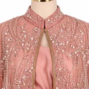 Nouvelle Robe de Soirée Kaftan Légère et Respirante en Perles Rose Poudré, Ornée d'un Cape, Longueur Ras du Sol, Style Moyen-Orient - Product Image 3