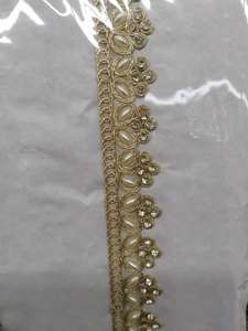 Ribete de encaje bordado con efecto espejo, dorado y plateado, para decoración de prendas nupciales, saris, blusas y manualidades. - Product Image 3