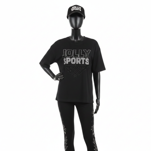 Ensemble haut de gamme pour femmes : t-shirt en coton 200 GSM et legging extensible en spandex avec logo en strass noir imprimé par transfert thermique - Product Image 1