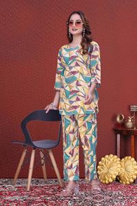 ชุดเซ็ตไมโครพิมพ์ลายทันสมัยสำหรับผู้หญิง แฟชั่นรักษ์โลก คอทรงกลม ชุดสองชิ้น ขายส่ง ไซส์ S ถึง 6XL คละสี - Product Image 4