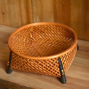 Panier à fruits en bambou tissé à la main, bol de cuisine rustique avec pieds en bois, bol de rangement naturel, fournisseur éco-responsable - Product Image 5