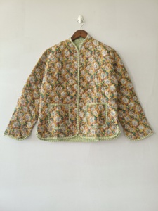 Veste courte matelassée en tissu imprimé à la main indien pour femme, nouveau style, style patchwork, vestes et manteaux matelassés faits à la main - Product Image 1