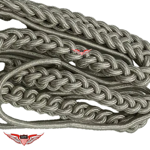 Aiguillette de parade tressée argentée en Mylar argenté avec fil torsadé argenté et cordons d'épaule à embouts argentés - Product Image 4