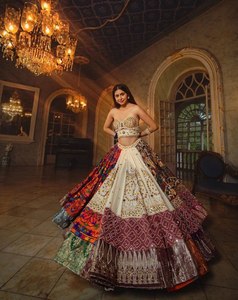 Lehenga Choli imprimé multicolore de créateur avec dupatta pour femmes |   Vêtements ethniques traditionnels |   Navratri Garba Chaniya Choli - Product Image 1