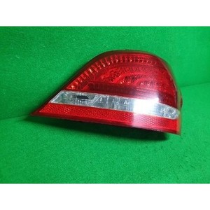 Ensemble de feux arrière Equus RIGHT, côté droit, d'occasion, OEM 924023N000 - Product Image 2