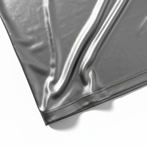 T-shirt de compression en gros pour hommes, anti-transpiration, haute performance, coupe ajustée, respirant, pour l'entraînement et le sport - Product Image 5