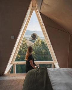Incredibile Casetta a Forma di A / Cabina di Montagna per Glamping e Airbnb - Product Image 4