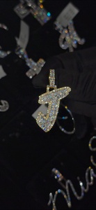 จี้ตัวอักษร VVS มอยส์ซาไนต์แบบ Iced Out เงินแท้ 925 ชุบทอง ประดับอักษรย่อตามสั่ง เครื่องประดับฮิปฮอปสุดหรู รับรองโดย EGL - Product Image 5