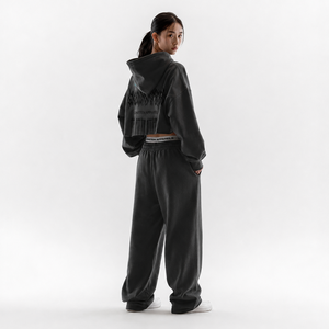 Ensemble de survêtement unisexe noir 2-en-1 : sweat à capuche court épais et pantalon de survêtement large, coupe ample, manches longues, style streetwear, idéal pour l'hiver - Product Image 2