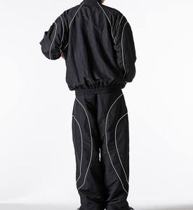 Conjunto Deportivo Personalizado de Alta Calidad, Chaqueta y Pantalones Impermeables Reflectantes de Nailon para Exteriores, Traje Deportivo para Hombre - Product Image 4