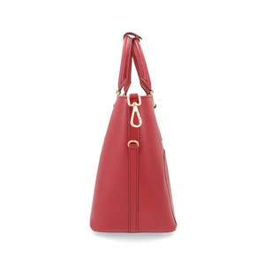 Bolso Tote de Cuero Rojo de Lujo para Mujer con Diseño Estructurado, Asas Superiores Dobles y Correa de Hombro Ajustable y Desmontable - Product Image 4