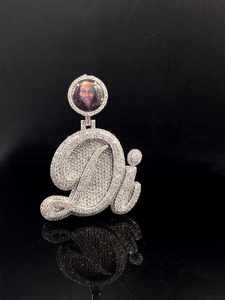 Colgante de Corona Chapado en Oro Rosa con Diamantes de Imitación Estilo Hip Hop para Hombre, The Ice Legacy - Product Image 2