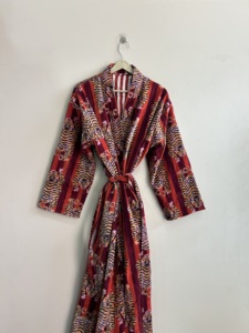 Nouvelle robe de chambre kimono en velours imprimé motif tigre, longue veste de détente pour la plage et les loisirs - Product Image 1
