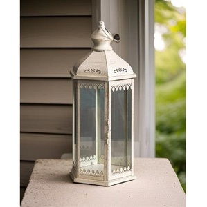 Farol de Hierro de Primera Calidad con Acabado Dorado para Decoración Navideña del Hogar y Jardín, Diseño Elegante Hecho a Mano - Product Image 1