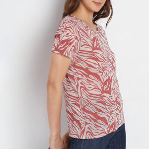 <b>High</b> Quality Casual Breathable Winter Short Sleeves Customized Sublimation T-shirt for Women Customized Logo Printing Quick Dry - Product Image 4