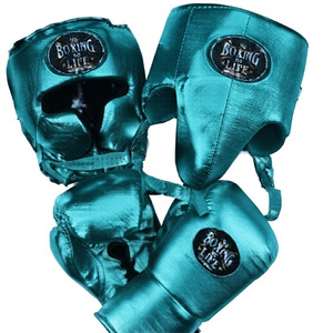 Ensemble d'équipement de boxe : casque de boxe et gants de boxe pour l'entraînement, l'exercice physique et la pratique - Product Image 6