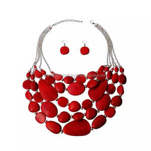 Collier personnalisé de belles perles de résine d'ange polies pour les femmes accessoire de mode de luxe fabriqué à la main de meilleure qualité - Product Image 1