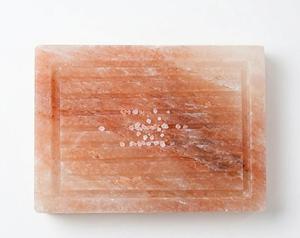 Plaque de sel de l'Himalaya rectangulaire rainurée de qualité alimentaire pour la cuisson et le service sur barbecue OEM - Product Image 1