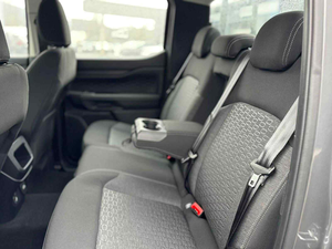 Camioneta Ford Ranger XLT Automática Doble Cabina 2.0L Diésel 4x4 con Volante a la Izquierda, Vehículo Utilitario Nuevo para Exportación - Product Image 3