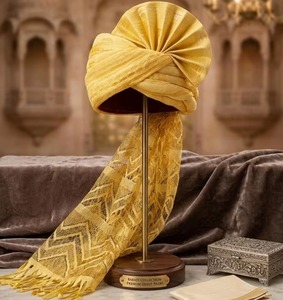 Turban de luxe Barati Pagri couleur moutarde en tissu soie mélangée avec élégant motif zigzag Palla Safa pour marié et baraat - Vente en gros - Product Image 4
