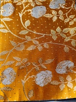 Tissu brocart floral multicolore