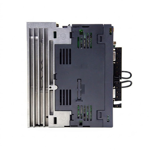 MR-J4-10B เซอร์โวมอเตอร์ AC กำลัง 0.1 กิโลวัตต์ 200-240 โวลต์ ตัวควบคุมเซอร์โวมอเตอร์สำหรับระบบอัตโนมัติในอุตสาหกรรม - Product Image 1