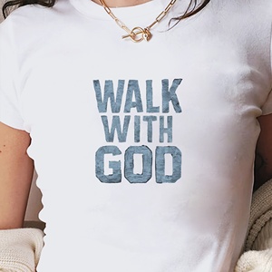 T-shirt court de mode pour femmes style Y2K WALK WITH GOD - Product Image 3