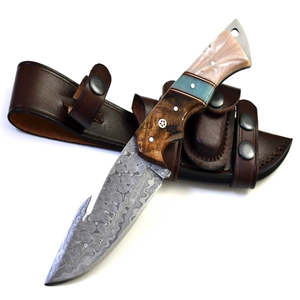 Couteau de chasse et d'abattage à lame fixe UA Supplies Gut Hook en acier Damas de qualité industrielle, pointe tombante, manche en résine de bois de rose - Product Image 1