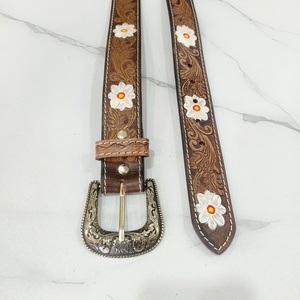 Cinturones de Cuero Hechos a Mano en Oferta, Cinturones Elegantes con Estampado Floral, Estilo Boho Vintage, Juego de 6 Cinturones de Cuero Estilo Western - Product Image 5
