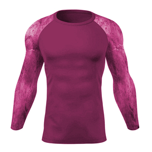 T-shirt de compression pour homme, haute qualité, faible MOQ, logo personnalisé, meilleur prix, fournisseurs de t-shirts de compression pour la course à pied, manches courtes - Product Image 6