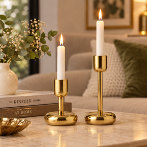Juego de Dos Portavelas Cónicos de Metal con Acabado Dorado, Candelabros Minimalistas para Mesa, Decoración para Bodas, Cenas y Hogar, Venta al por Mayor B2B - Product Image 2