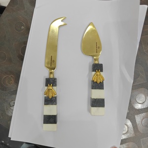 Juego de Cuchillos para Queso de Acero Inoxidable Chapado en Oro, Mango de Mármol, Diseño Moderno y Simple, 5 Pulgadas, Apto para Lavavajillas, Uso Doméstico en la Cocina - Product Image 1