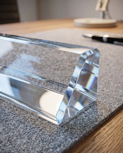Plaque de nom personnalisée en plastique acrylique écologique, bloc de signalisation de bureau gravé pour les bureaux, la décoration intérieure et les nouvelles entreprises - Product Image 6