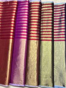 Rouleau de tissu rayé métallisé brillant or, violet, vert pour la confection de robes sari pour femmes - Product Image 1