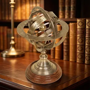 Globe décoratif vintage en laiton avec base en bois, globe astronomique céleste antique, objet de décoration pour la maison ou le bureau - Product Image 5