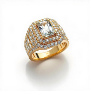 แหวนหมั้นแบบคลาสสิกสไตล์ฮิปฮอปเคลือบสีทองมรกตตัดเป็นวงแหวนเอาต์เย็นประดับรัศมีสองชั้นสำหรับงานปาร์ตี้ในโอกาส - Product Image 1