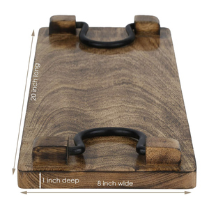 Plateau de service polyvalent en bois de manguier avec poignées en métal-Idéal pour les portions de fromage, de vin, de craquelins et de viandes à bas prix - Product Image 3