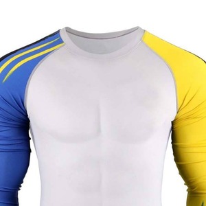 T-shirt de compression premium pour homme à manches longues et col rond, idéal pour le fitness, séchage rapide - Product Image 4