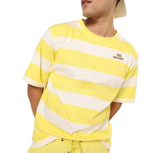 เสื้อยืดโอเวอร์ไซส์ดีไซน์ล่าสุด MOQ ต่ำ เสื้อยืดโอเวอร์ไซส์สำหรับใส่หน้าร้อน เสื้อยืดโอเวอร์ไซส์สกรีนโลโก้ตามสั่ง - Product Image 3