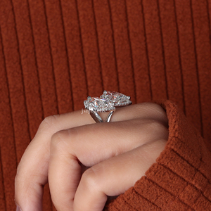 Anillo de Compromiso con Halo de Diamantes Cultivados en Laboratorio en Forma de Corazón, 4 TCW, Oro Sólido de 14K, Certificado IGI - Product Image 5